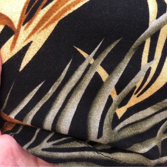 Vintage Tradition Tropical Floral Pattern Artsy Sleeveless Midi Dress. US 10. - Picture 5 of 10